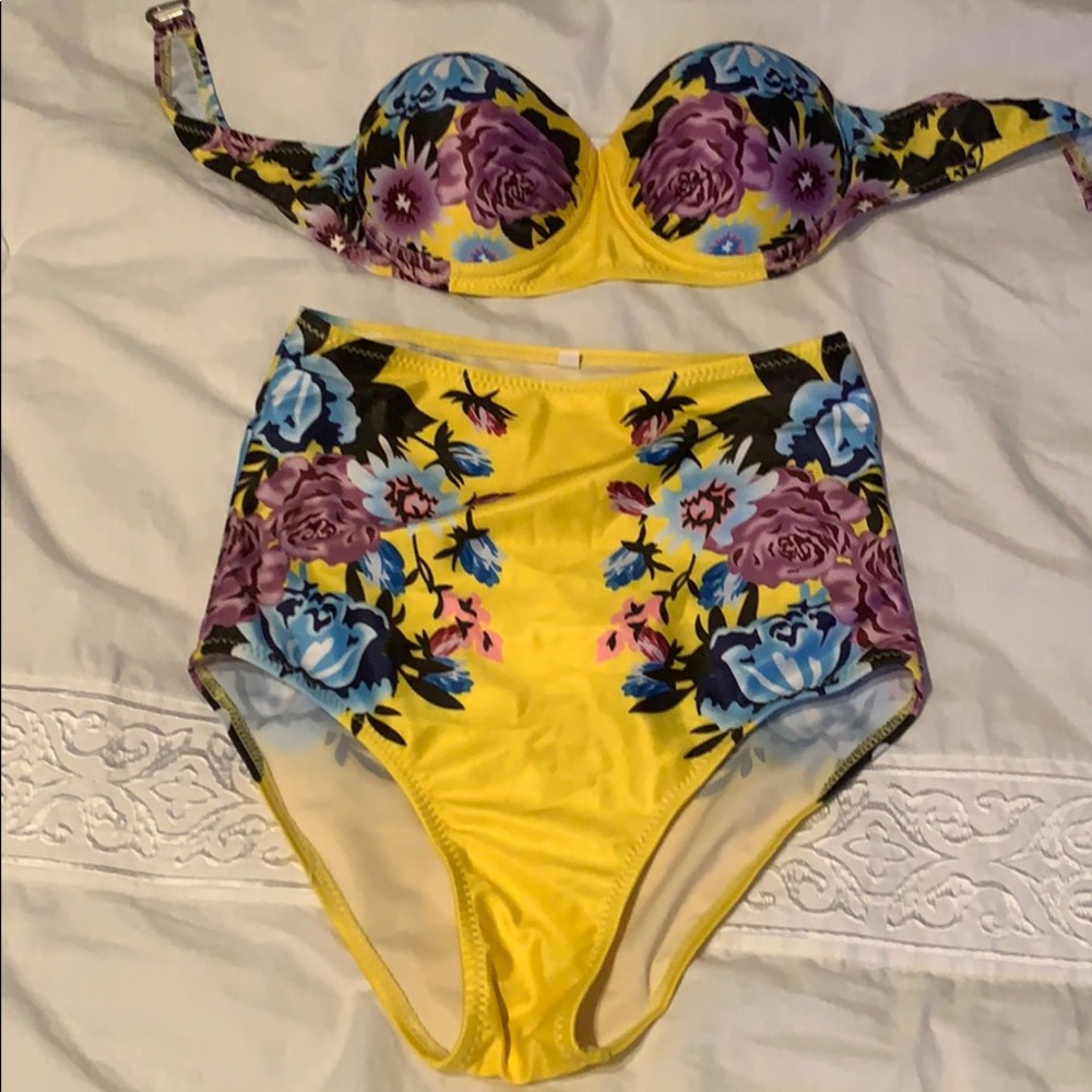 Swim suit